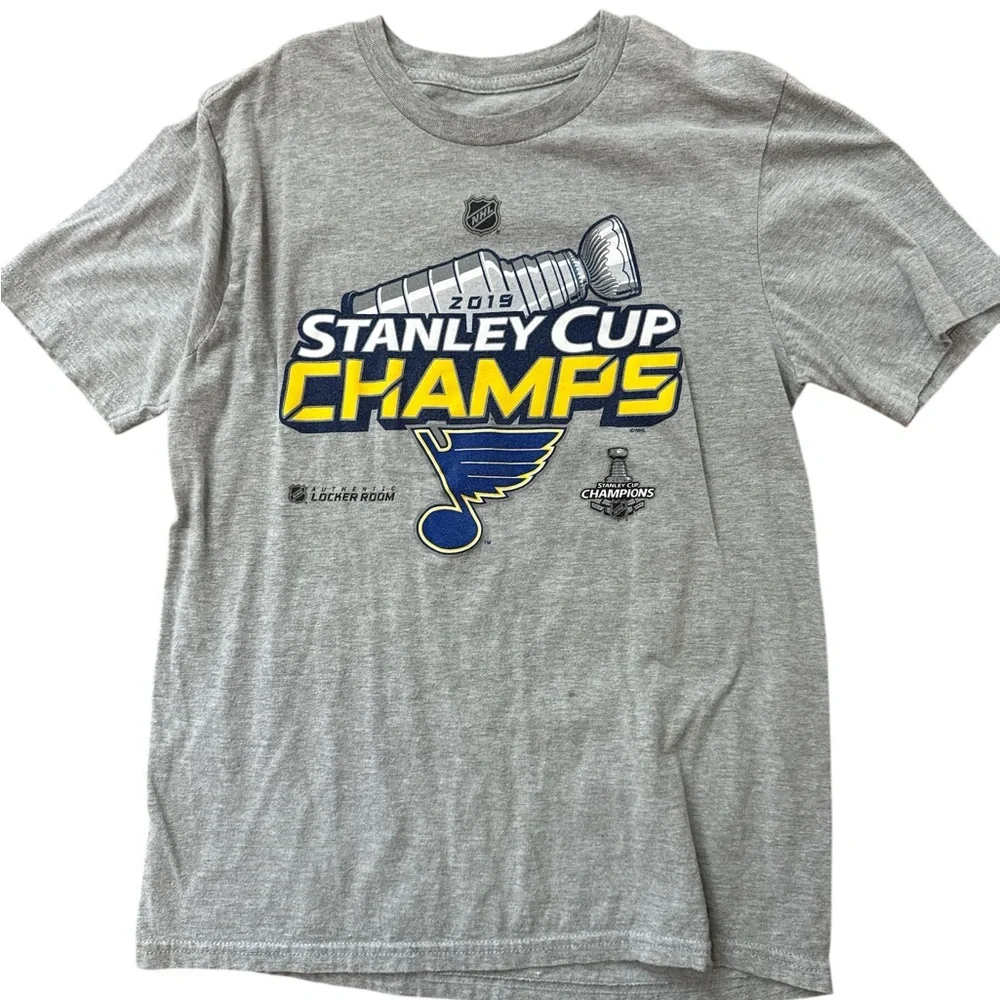 St Louis Blues 2019 Stanley Cup Champs Youth Boys T Shirt Size Large Gray‎ NHL